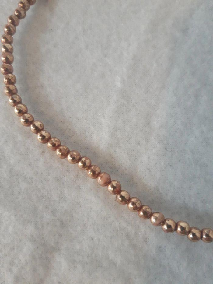 Collier Femme ras de cou avec des petites perles dans le doré rose clair - photo numéro 12