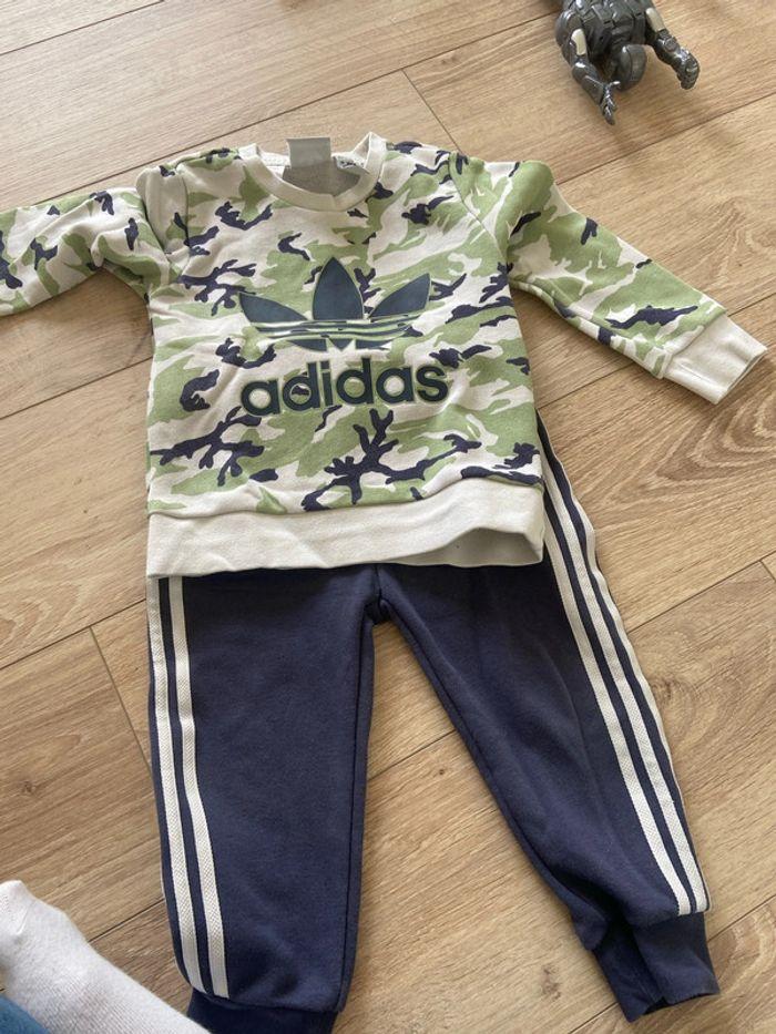 Jogging adidas 18-24m - photo numéro 1