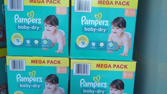 4 Mégas packs couches Pampers baby dry taille 3