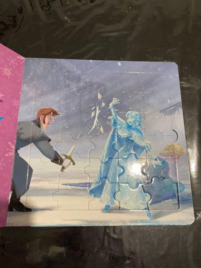 Livre puzzle 5 puzzle 30 pièces reine des neige frozen II Disney - photo numéro 8