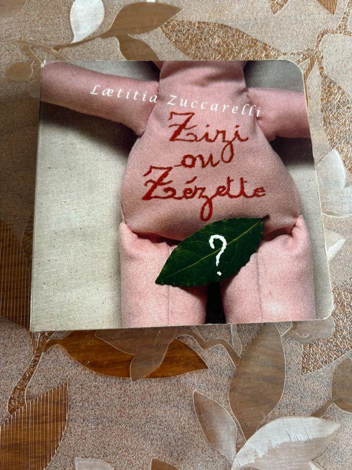 Livre zizi ou zézette - photo numéro 1