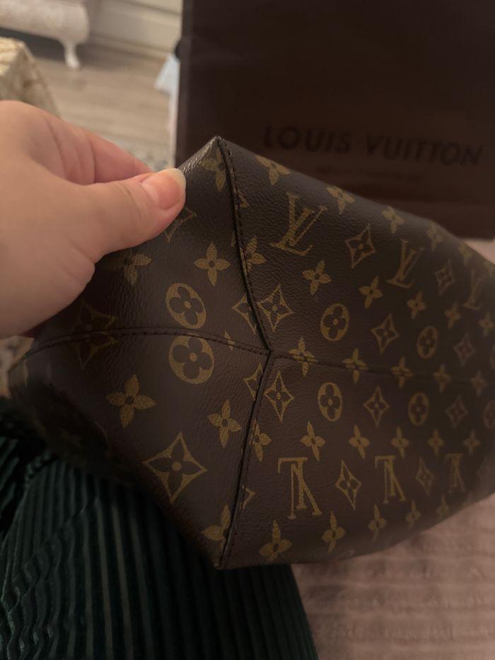 Sac louis Vuitton fower hobo - photo numéro 5