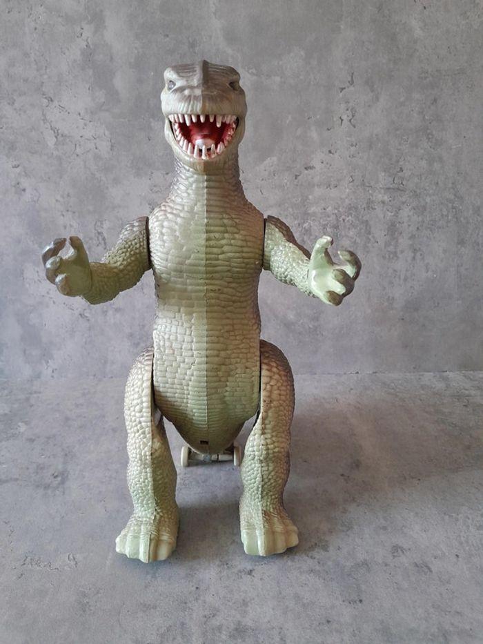 The Dino King / Tyrannosaurus / EverBright Toys - photo numéro 3