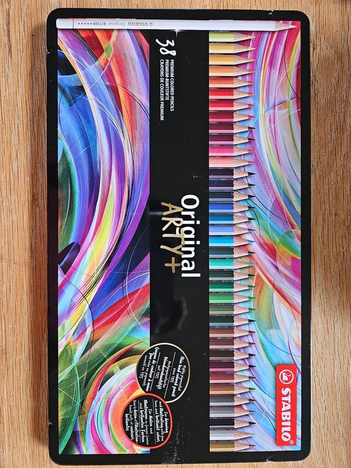 38 crayons couleurs Stabilo original arty - photo numéro 1