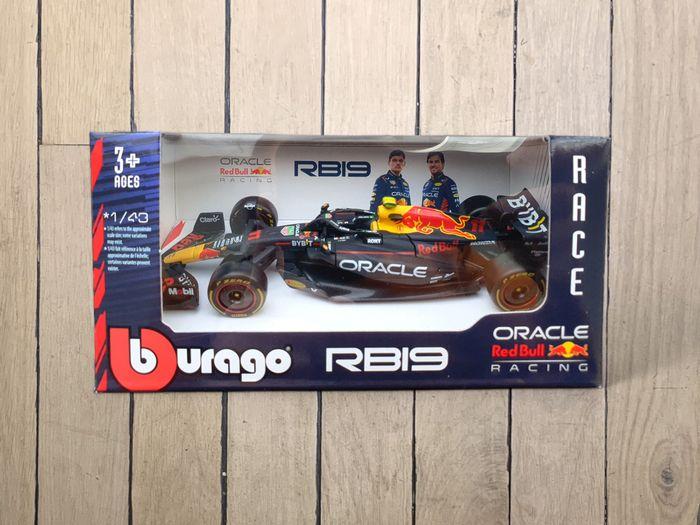 Miniature Bburago F1 1/43 Redbull Sergio Perez - photo numéro 1