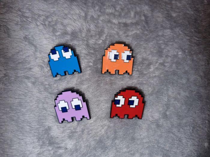 4 broches jeux vidéo pacman - photo numéro 1