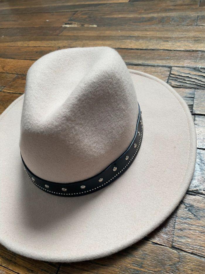 Chapeau beige pimkie - photo numéro 7