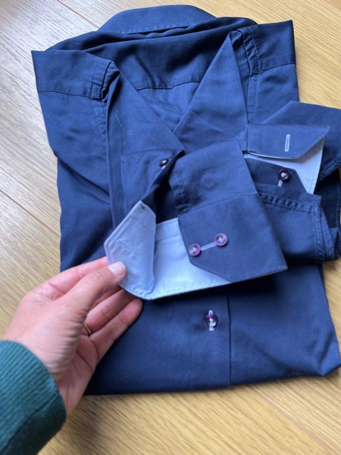 Chemise bleu marine taille 39/40 - photo numéro 3