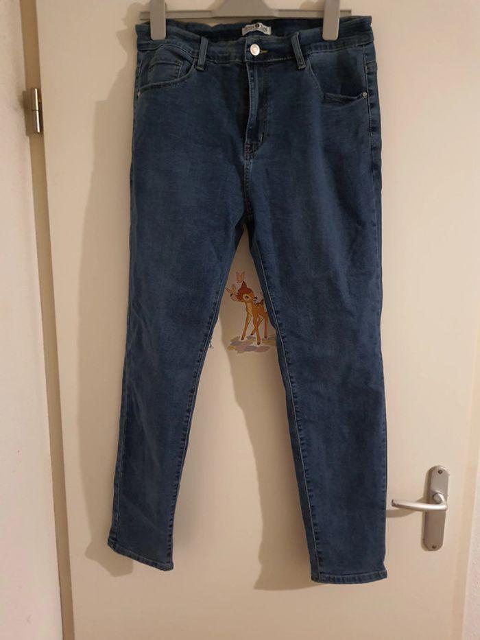 Jeans neuf - photo numéro 1