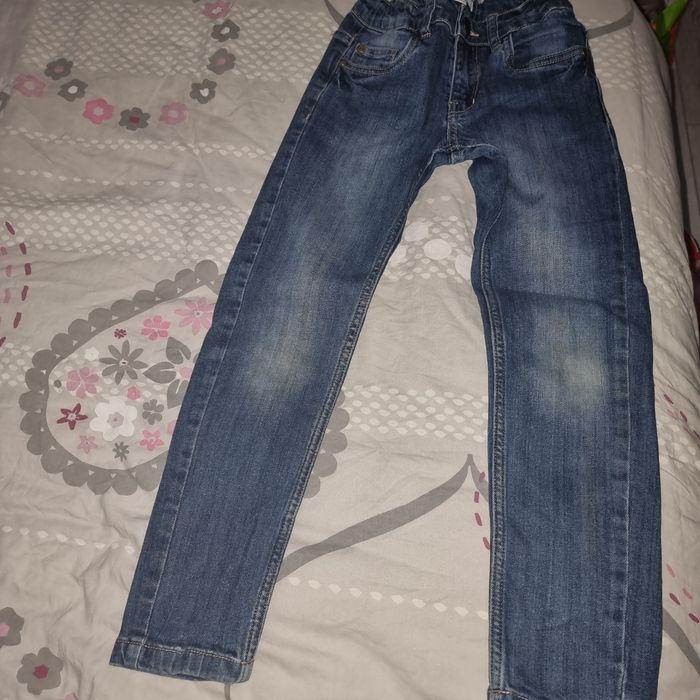 Jean pour garçon taille 7 ans