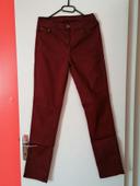 Jean bordeaux taille 40