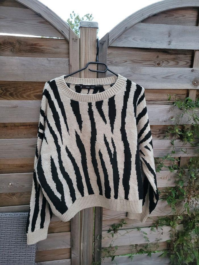 Pull bon état mais peluché taille XL - photo numéro 1