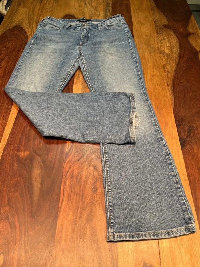 61. Levi’s 526 slender boot cut - photo numéro 3