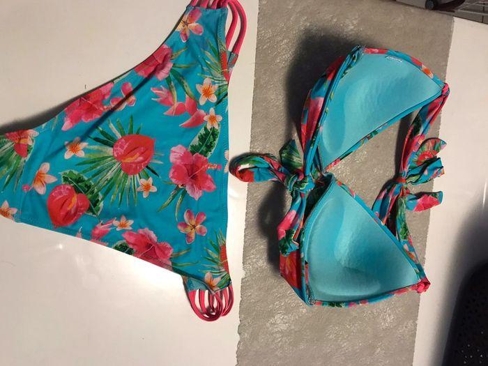 Maillot de bain 2 pièces à fleurs - photo numéro 2