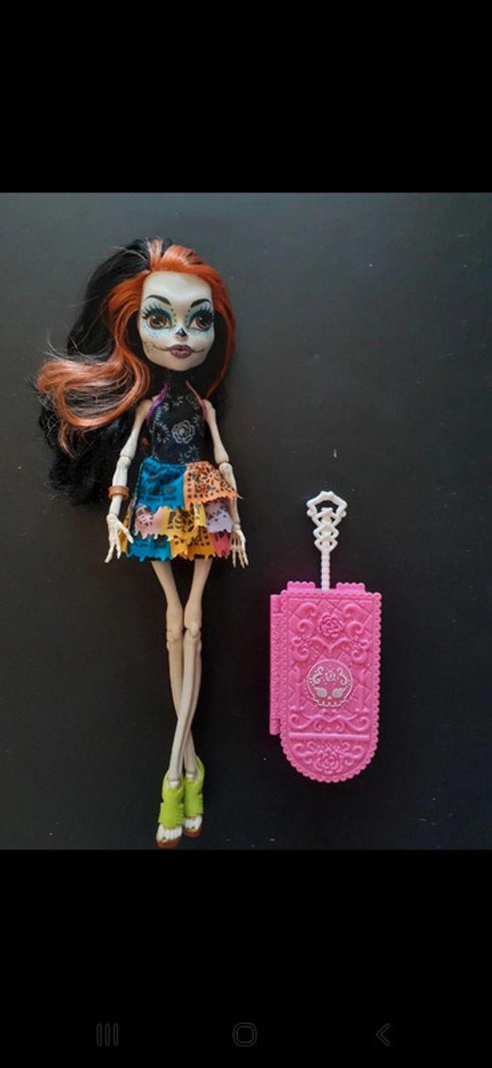 Poupée Monster High Skelita Calaveras et accessoires - photo numéro 2