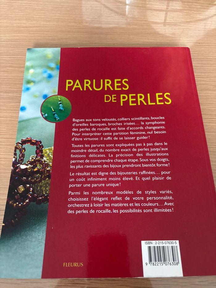 Loisir créatif livre parures de perle  fleuris - photo numéro 2