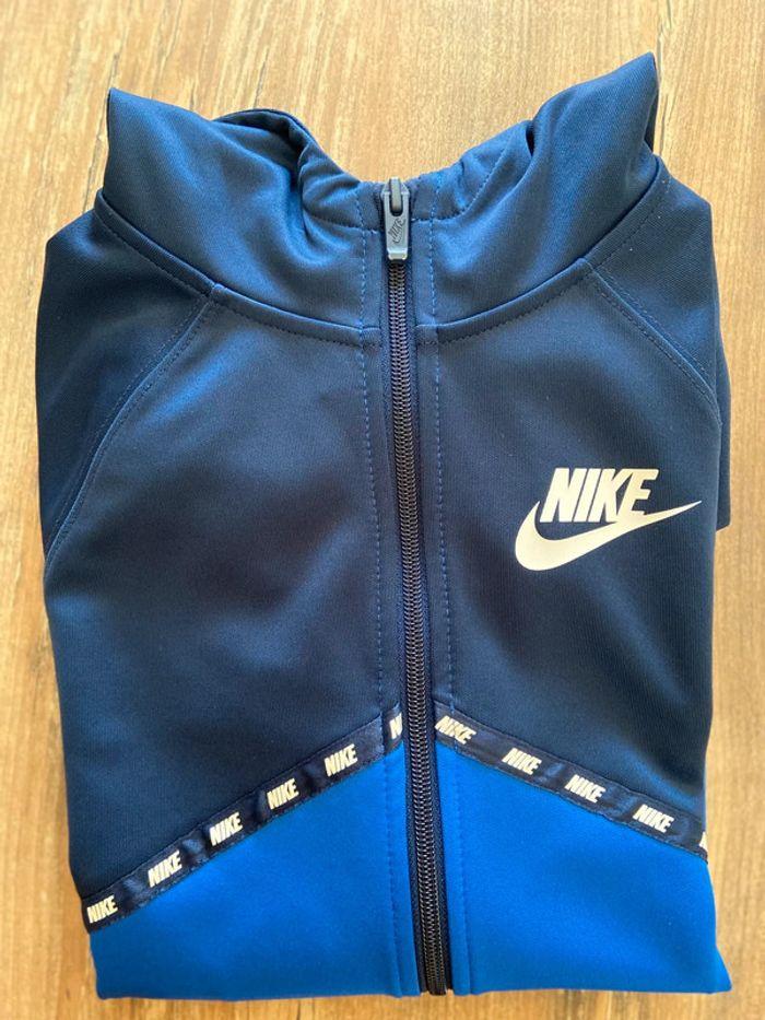 Veste Nike - 12 Ans - photo numéro 4