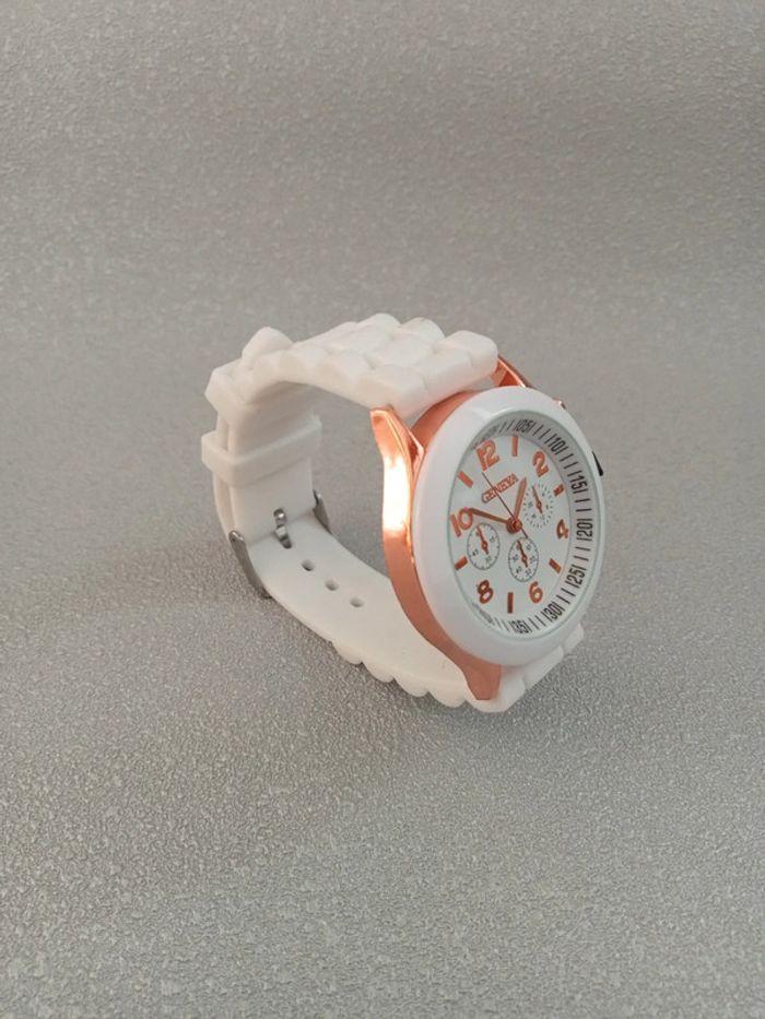 Montre bracelet pour femmes - photo numéro 1