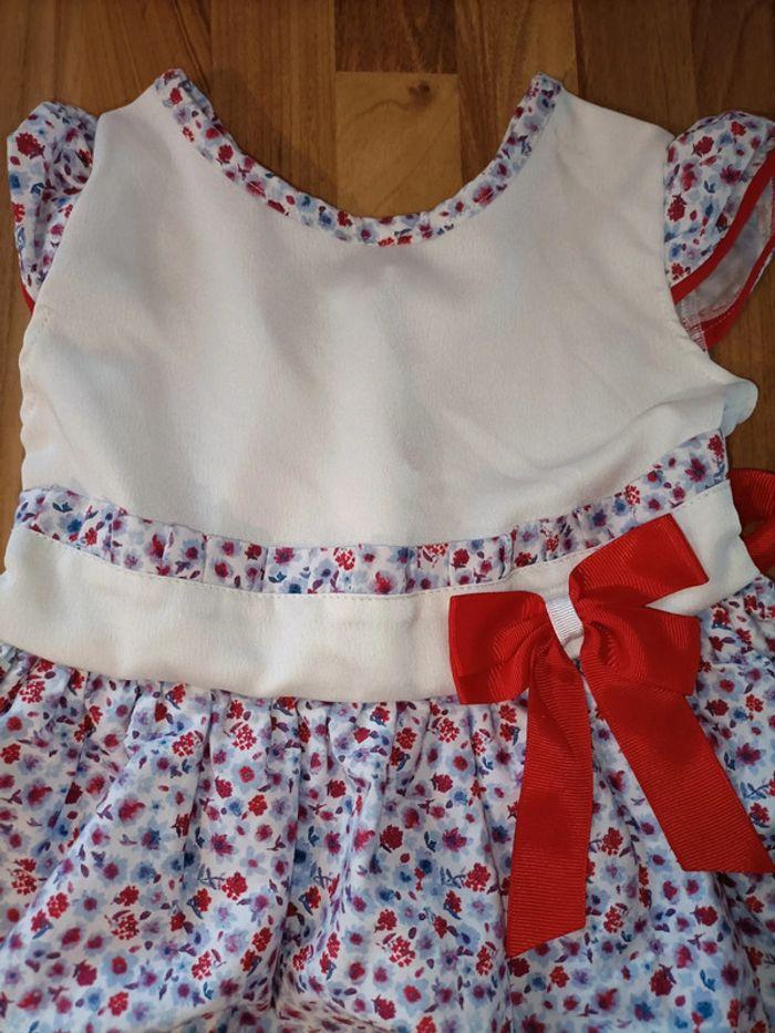 Robe de fête fleurie 3 ans - photo numéro 3