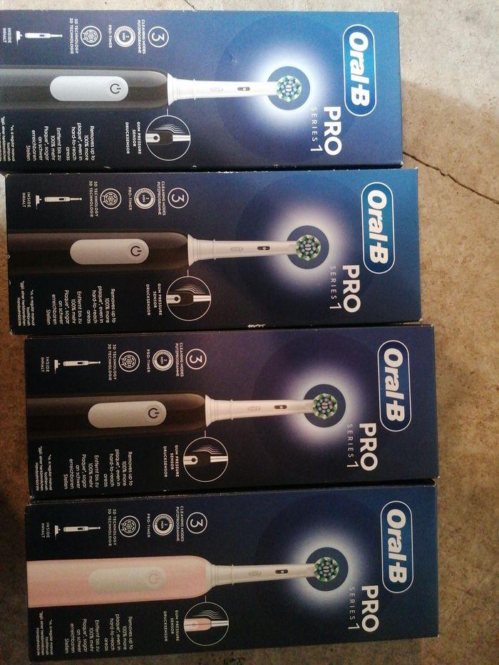 4 Oral b pro 1 brosse à dent électrique neuve