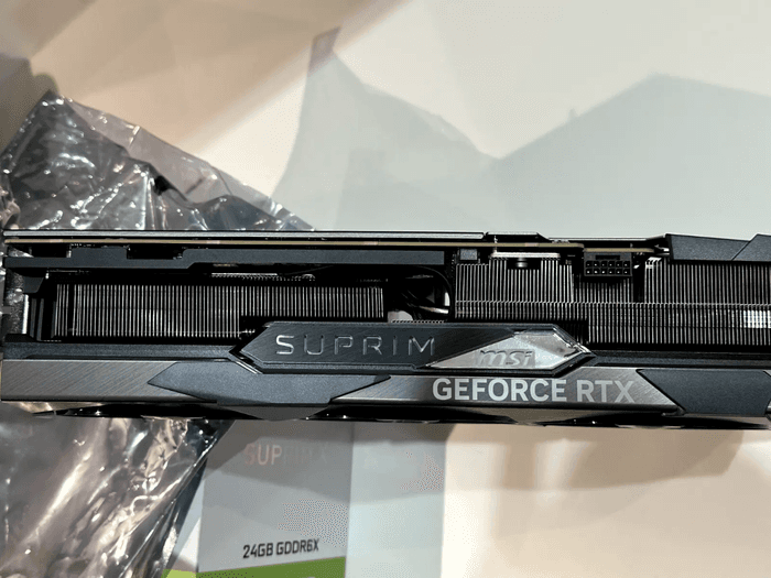 NVIDIA MSI RTX 4090 SUPRIMX 24Go - photo numéro 3