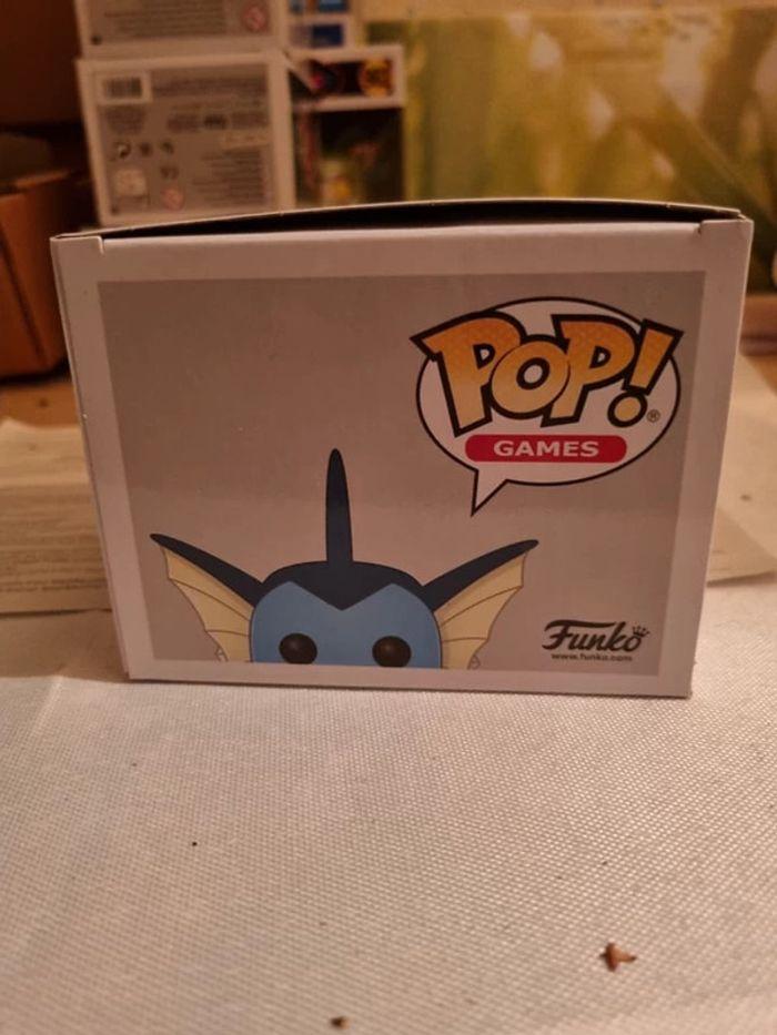 Funko Pop ! Pokemon - Vaporeon # 627 - photo numéro 2