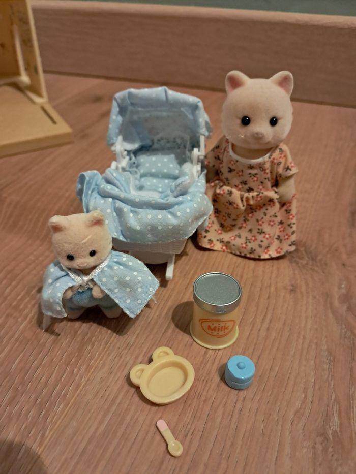 Crèche et accessoires  sylvanian families - photo numéro 4