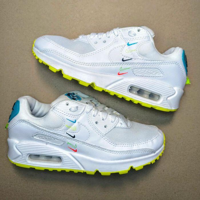 Baskets Nike air max 90 Worldwide pack pointure 37,5 comme neuves avec boîte - photo numéro 3