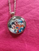 Collier mickey et ses amis pas de vinted go