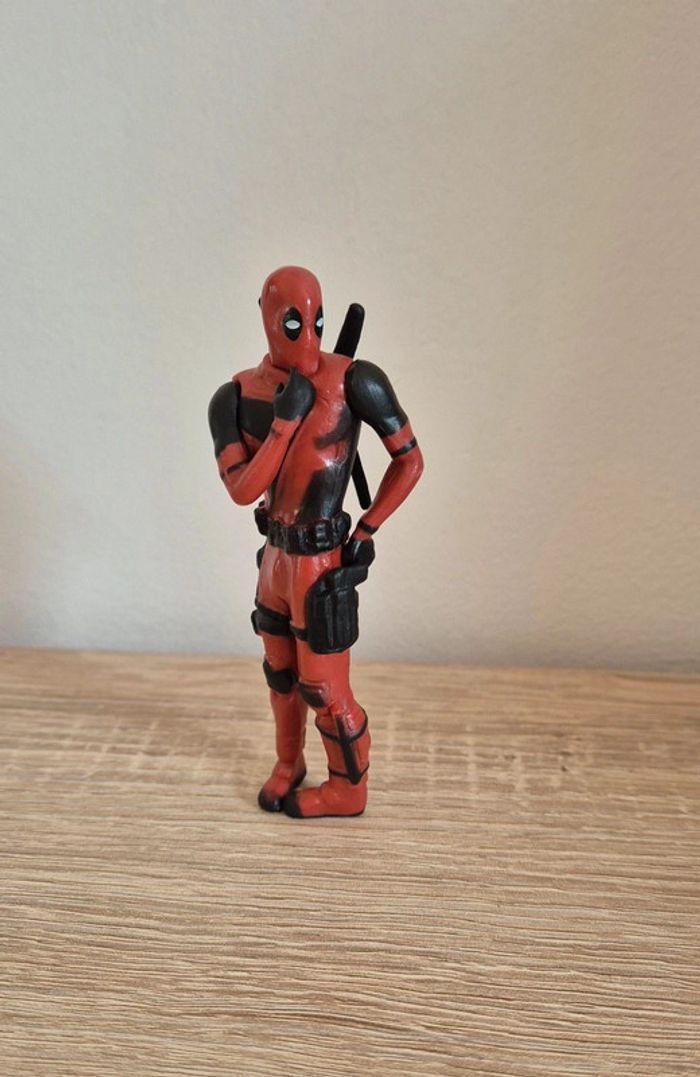 Figurine DeadPool Position debout - photo numéro 1