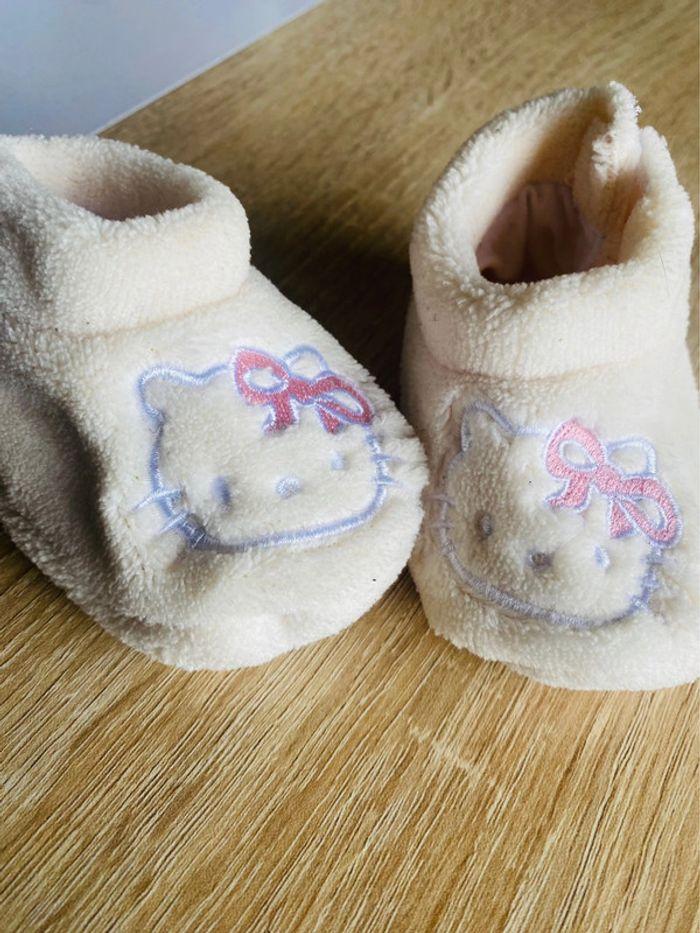 Chaussons bebe Hello Kitty - photo numéro 1