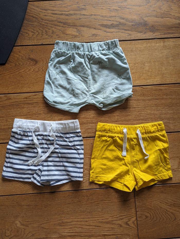 3 shorts Kiabi 6 mois - photo numéro 1