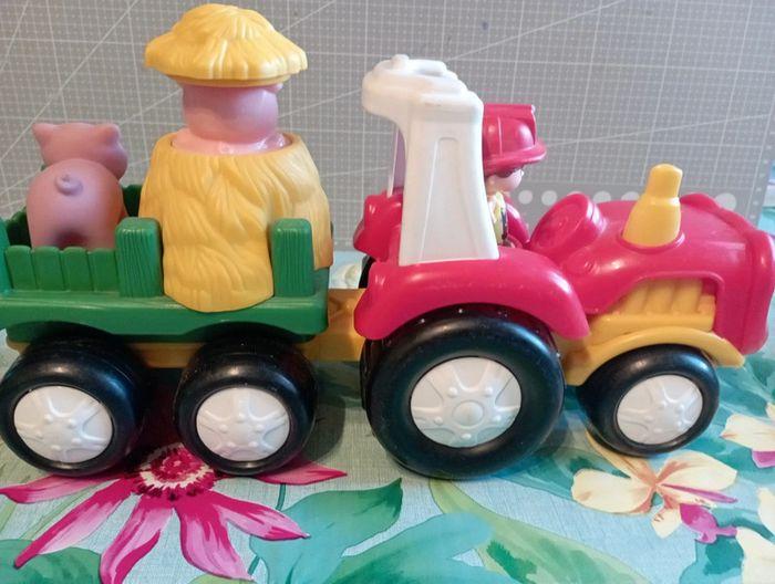 Tracteur avec cochon little people - photo numéro 3