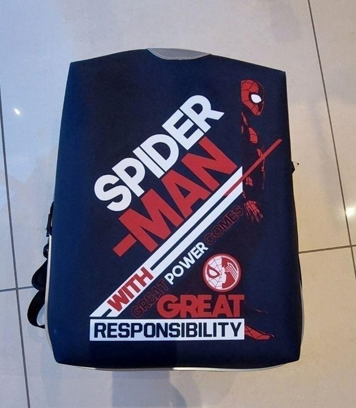 Sac à dos Spider-Man neuf - photo numéro 2