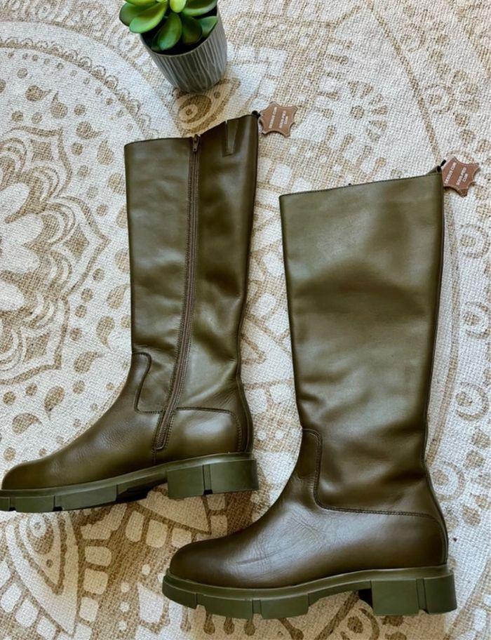 Bottes neuves - photo numéro 2