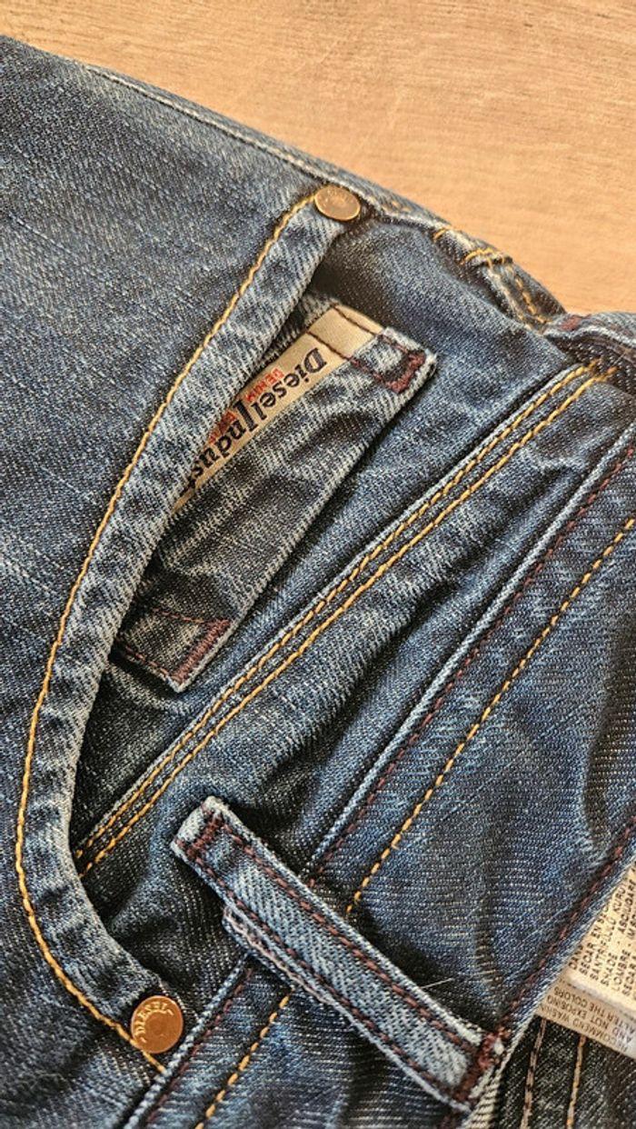 Diesel jean taille w29 L32 - photo numéro 3