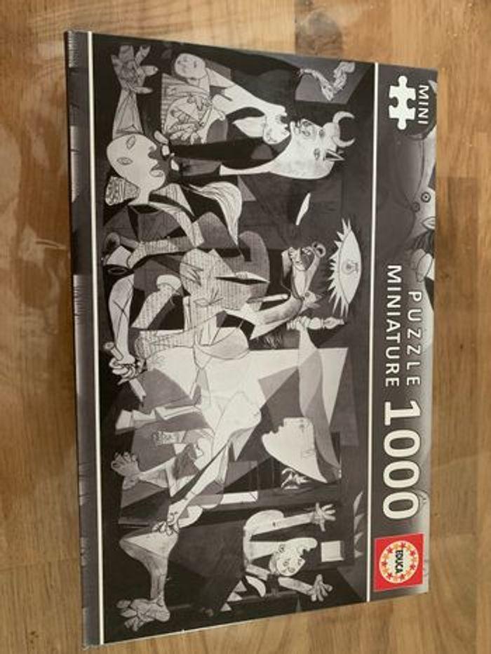 Puzzle guernica neuf mini 1000p - photo numéro 1