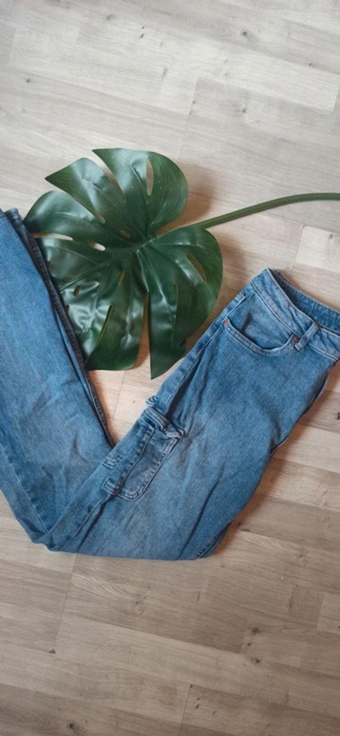 Jeans cargo taille haute et pattes d'éléphant - photo numéro 1