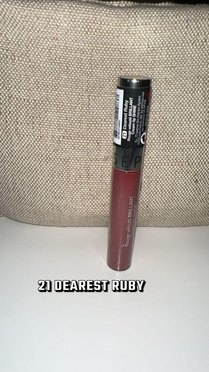 Rouge à lèvre lipstick sephora Teinte 21 dearest Ruby