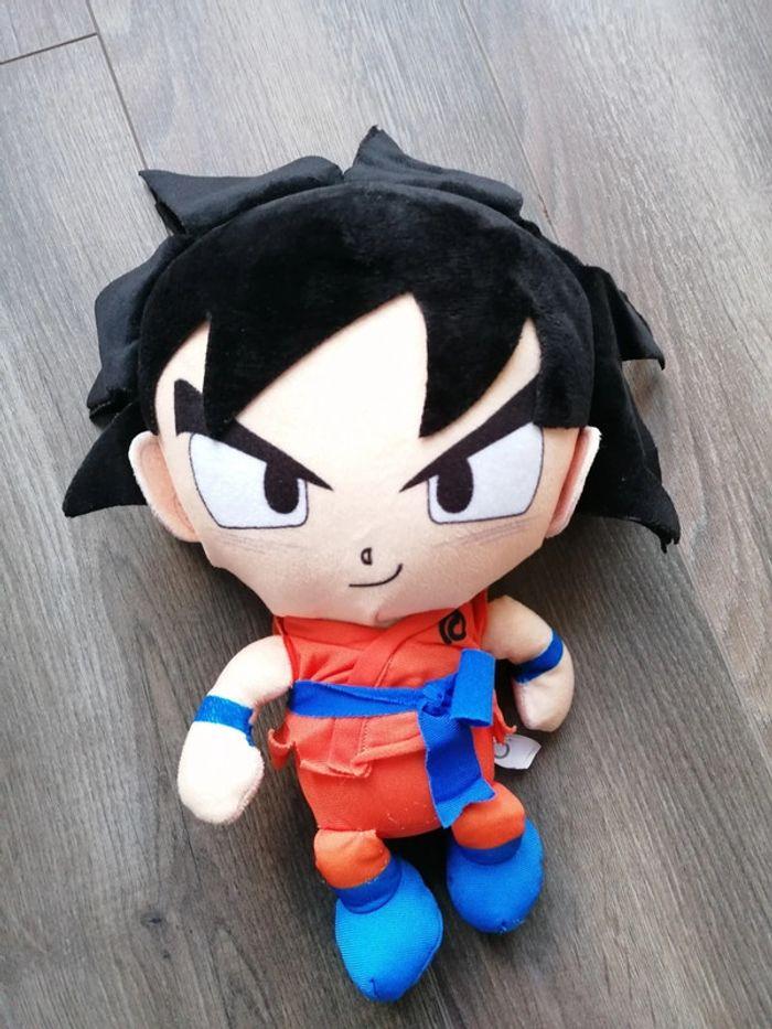 Peluche dragon ball z - photo numéro 1