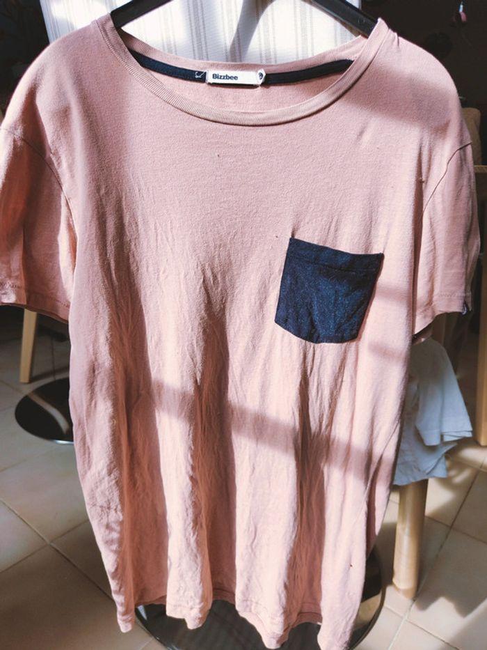 T-shirt rose à poche bleue - XS - photo numéro 1