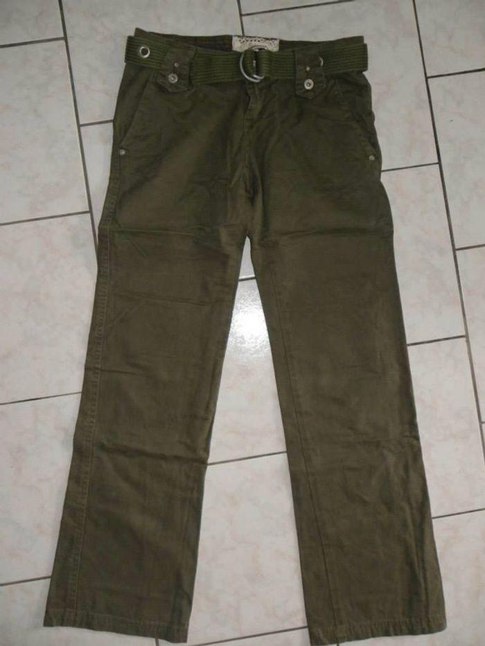 Pantalon neuf sans étiquette