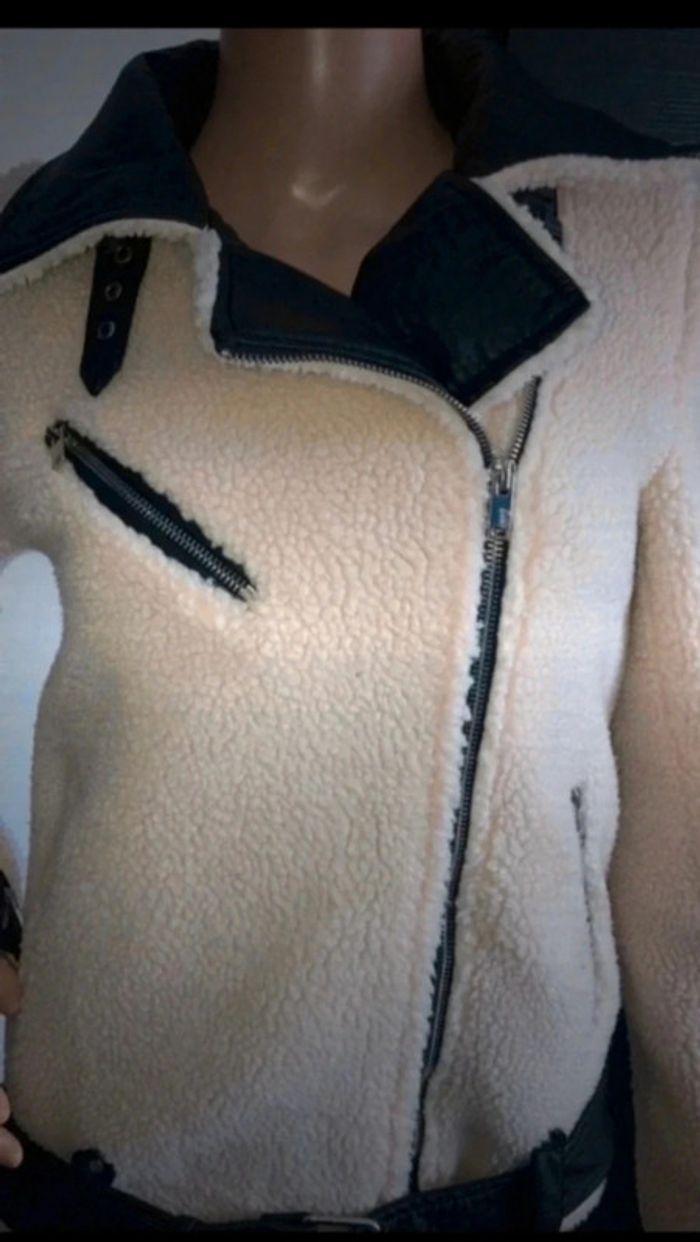 Manteau moumoute jennyfer taille 36 - photo numéro 2