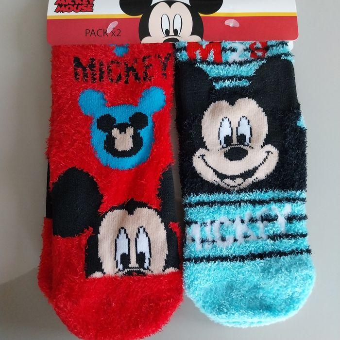 Chaussettes Mickey antidérapante 23/26 - photo numéro 1