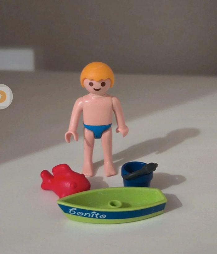 Playmobil enfant personnage plage