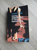 Livre Elizabeth Young : Petites embrouilles et pieux mensonges