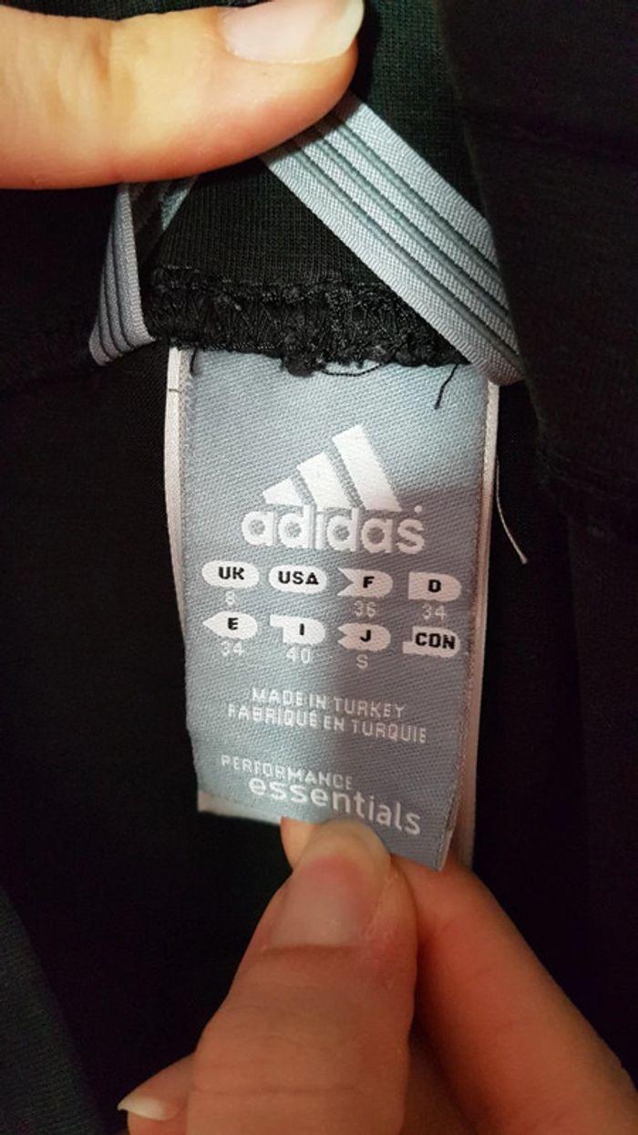 Pantacourt de sport  Adidas en taille 36 - photo numéro 3