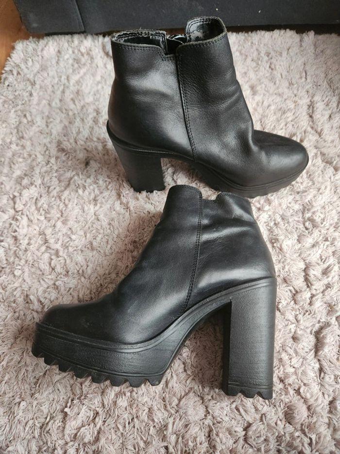 Bottines noires - photo numéro 2