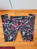 Jeans The Kooples taille XS 34 fleurs roses rouges blanc noir gothique