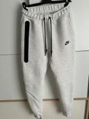 Pantalon survêtement Nike taille S